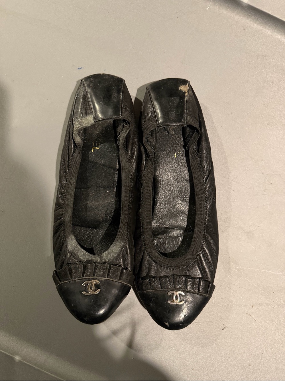 WELL LOVED CHANEL Black Leather CC Cap-Toe Ballet Flats